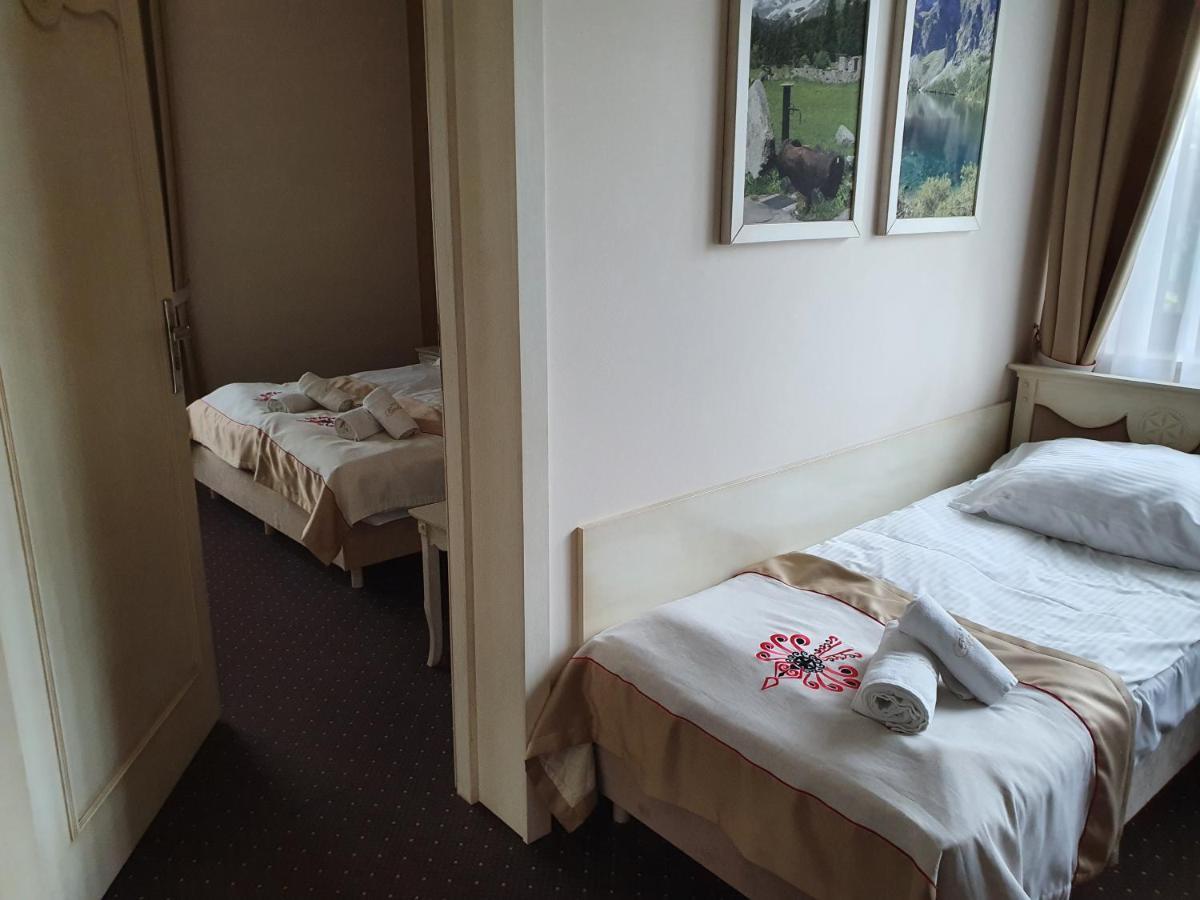 Carlina Hotel & Spa ビャウカ エクステリア 写真